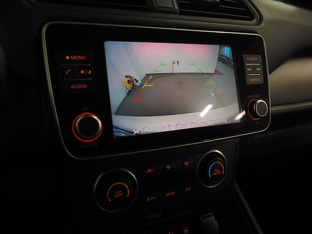 Nissan Leaf 40 kWh 150hk Acenta | Backkamera | Rattvärme | 2022