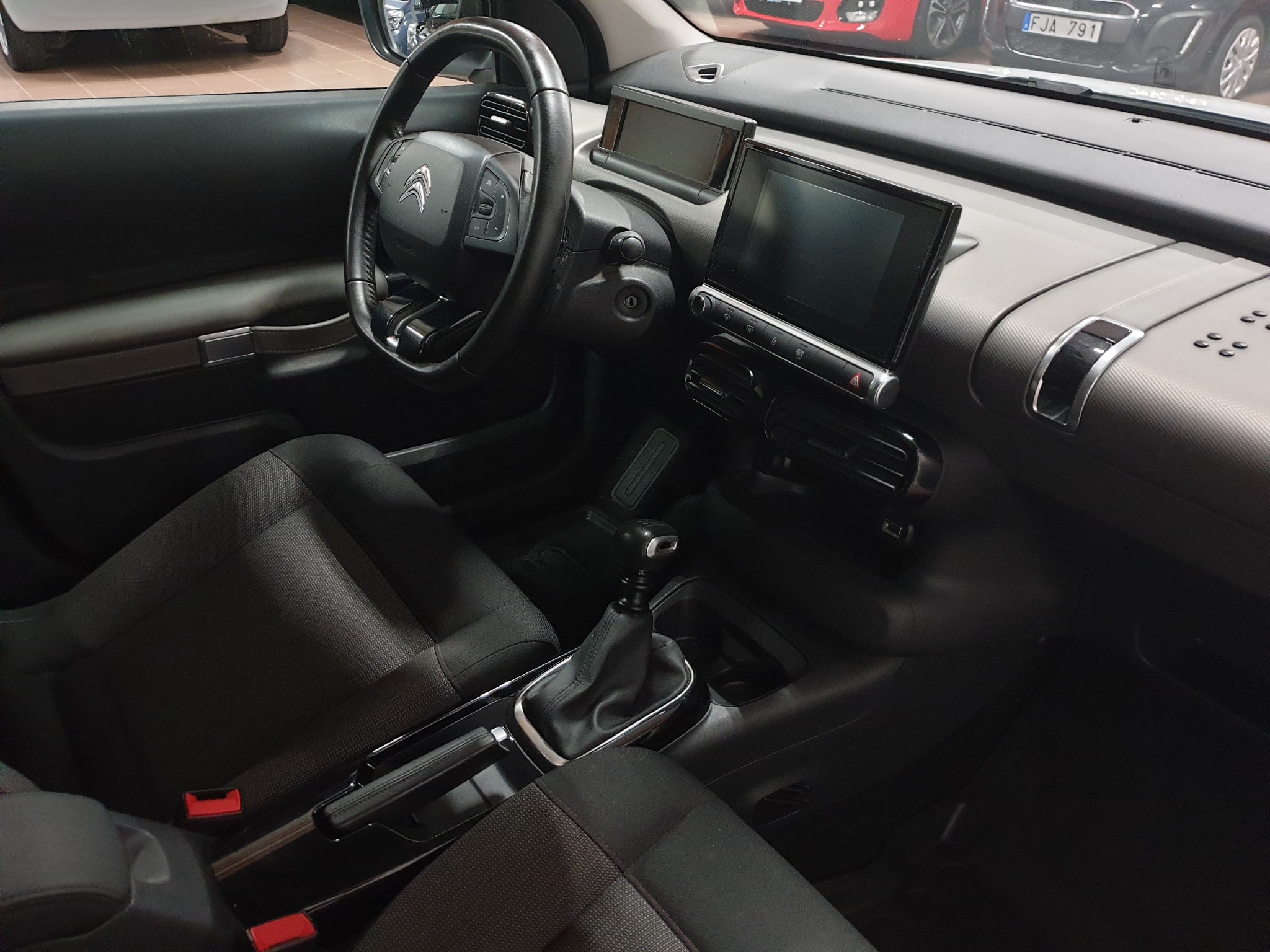 Citroen C4 Cactus 6VXL 2019, photo 4/40