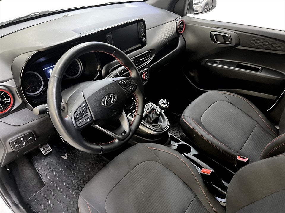 Bild på Hyundai i10 N-Line 1,0 T-GDI 100hk - B-KAMERA, RATTVÄRME