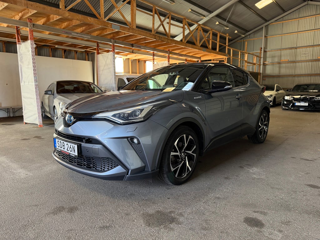 Toyota C-HR Hybrid CVT X-Edition Kamera Drag Skinn JBL 