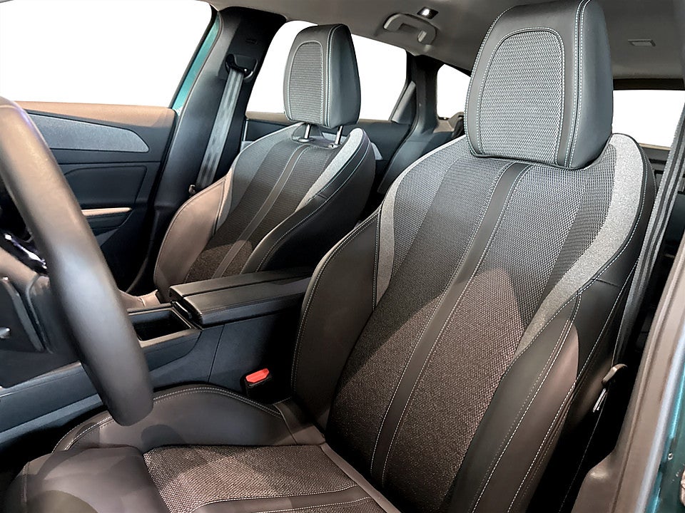 Bild på Peugeot 308 SW Allure Hybrid 145hk Aut B-KAMERA CARPLAY