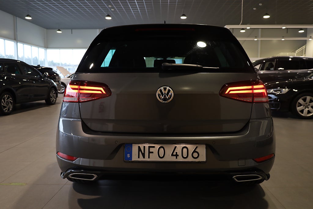 Volkswagen Golf I 5-dörrar 1.5 TSI 150HK R-Line M-Värme Kamera Plus-Pkt
