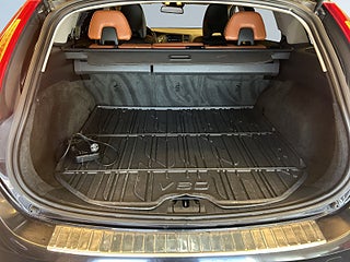 Volvo V60 D3 Summum Drag/MoK-Värm/SoV-Däck/Skinn/KamremBytt/Psens – bild 12