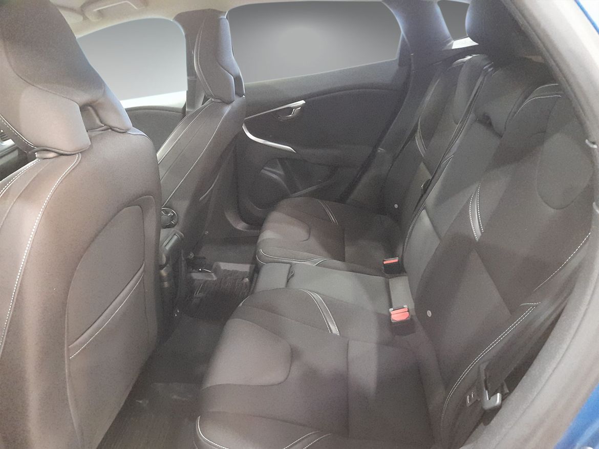 Volvo V40 D4 Momentum 2015, bild 6/10