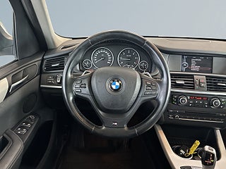 BMW X3 xDrive20d Steptronic S&V-hjul/Drag/M&K-värm/Pano/HiFi – bild 9