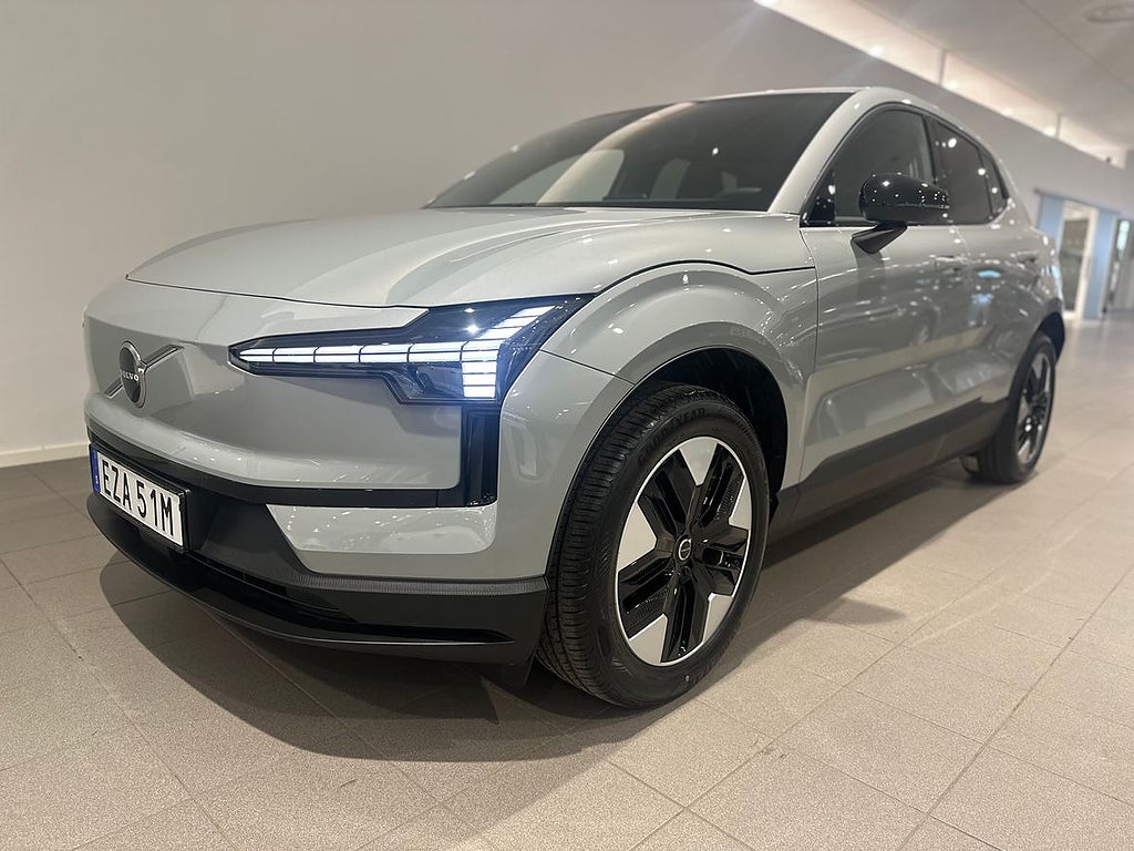 Volvo EX30 Single Motor Extended Range Core, Navigation