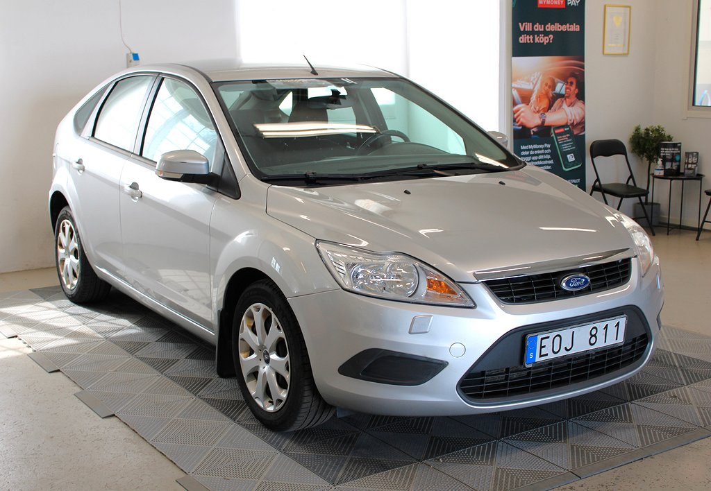 Ford Focus 2.0 / Lågmil / Nya SoV-Hjul / 124hk 