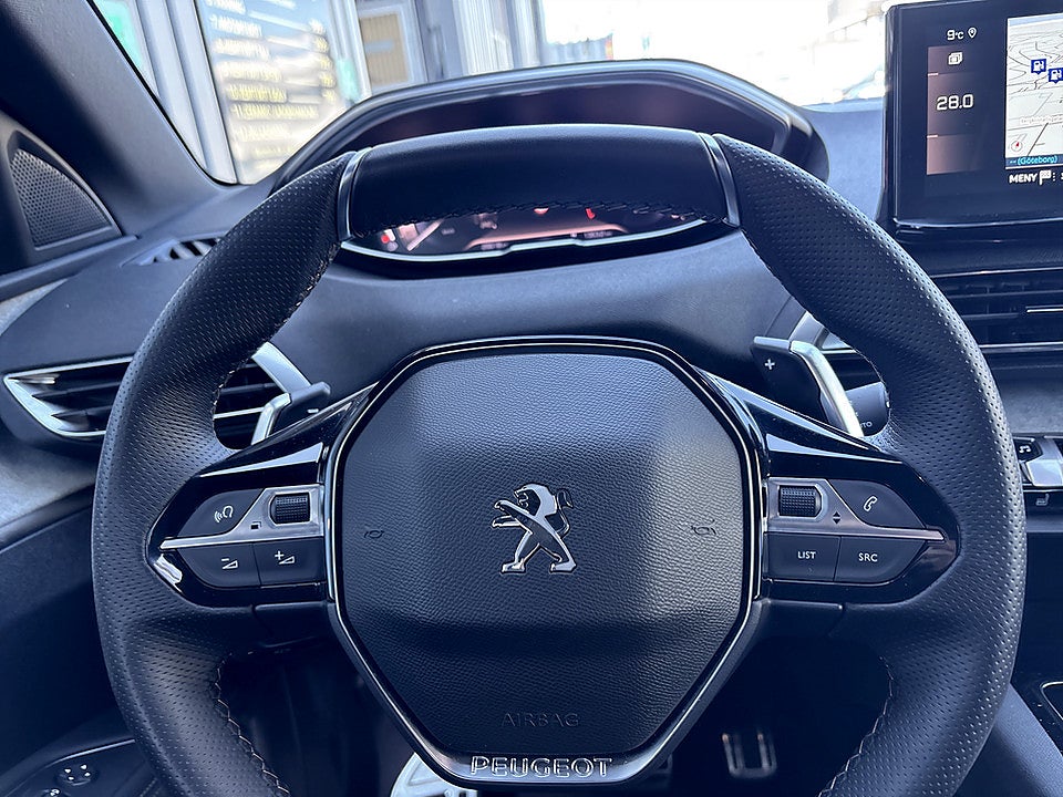 Bild på Peugeot 3008 GT 1.2 PT 130hk Aut B-KAMERA CARPLAY