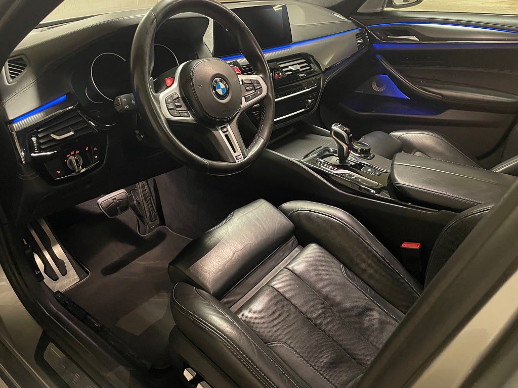 BMW M5 2019 - miniatyr 12