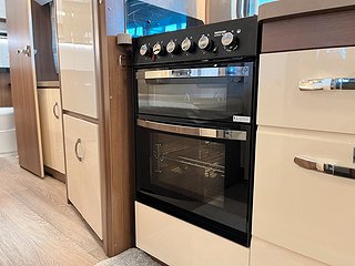 Husvagn, 2-axl Hobby 660 WFC PRESTIGE 16 av 18