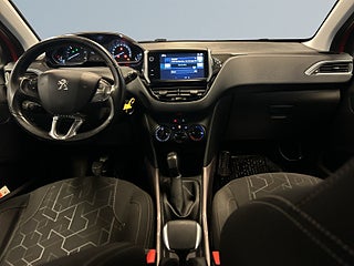 Peugeot 2008 1.6 BlueHDi Ny Bes/SoV-Däck/Värmare/Drag – bild 8