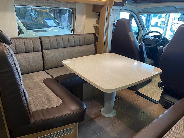Dethleffs 4 Travel T 6966-4 / ALDE / Automat / Taksäng / Ugn - Dethleffs