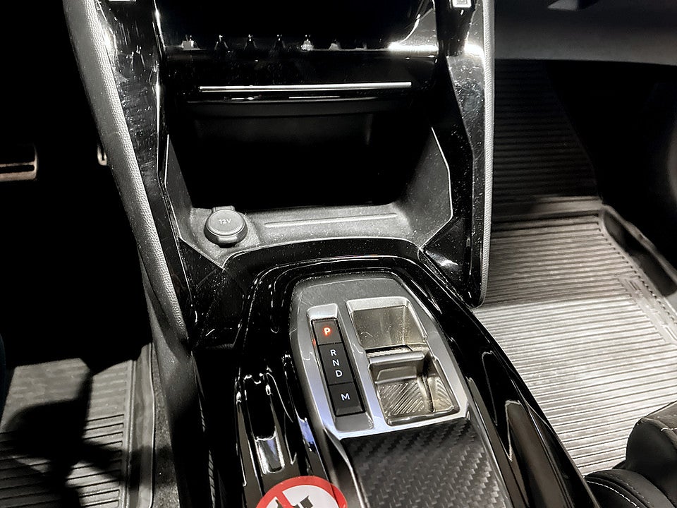 Bild på Peugeot 2008 GT 1.2 PT 130hk Aut B-KAMERA CARPLAY