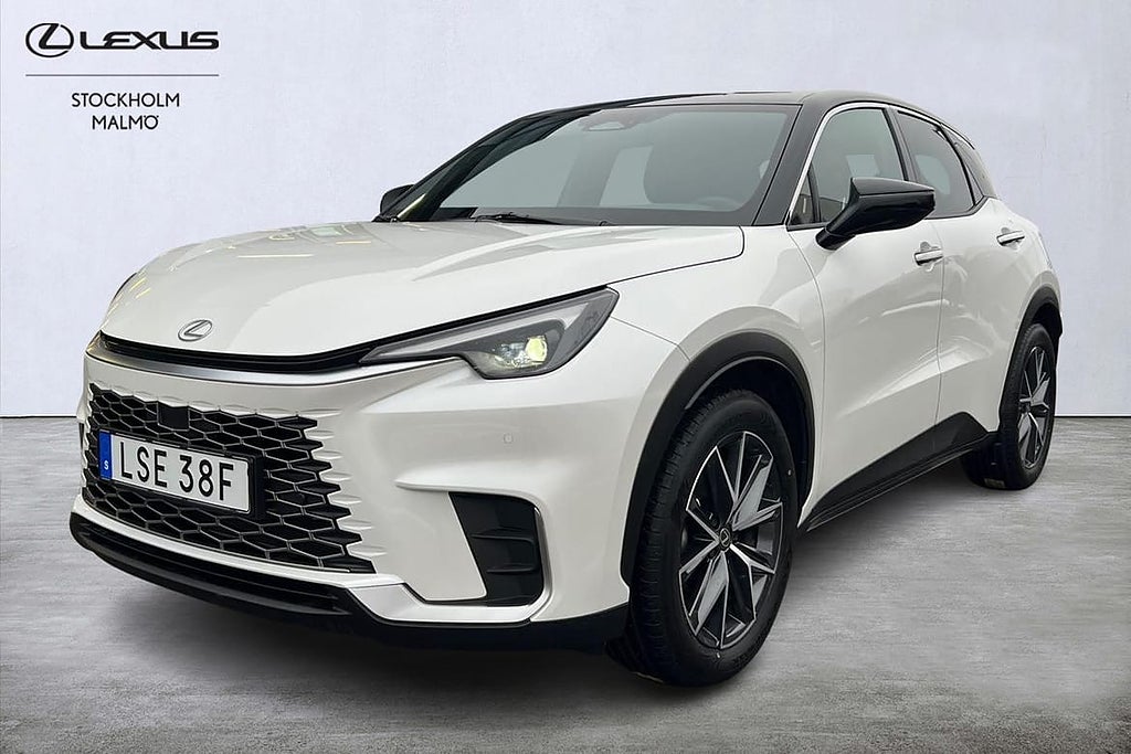 Lexus LBX Cool Techpaket Nav Backkamera Rattvärme Keyless