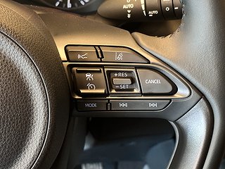 Mazda 2 Hybrid Agile 116hk Kamera/Rattvärme/10 Års Garanti