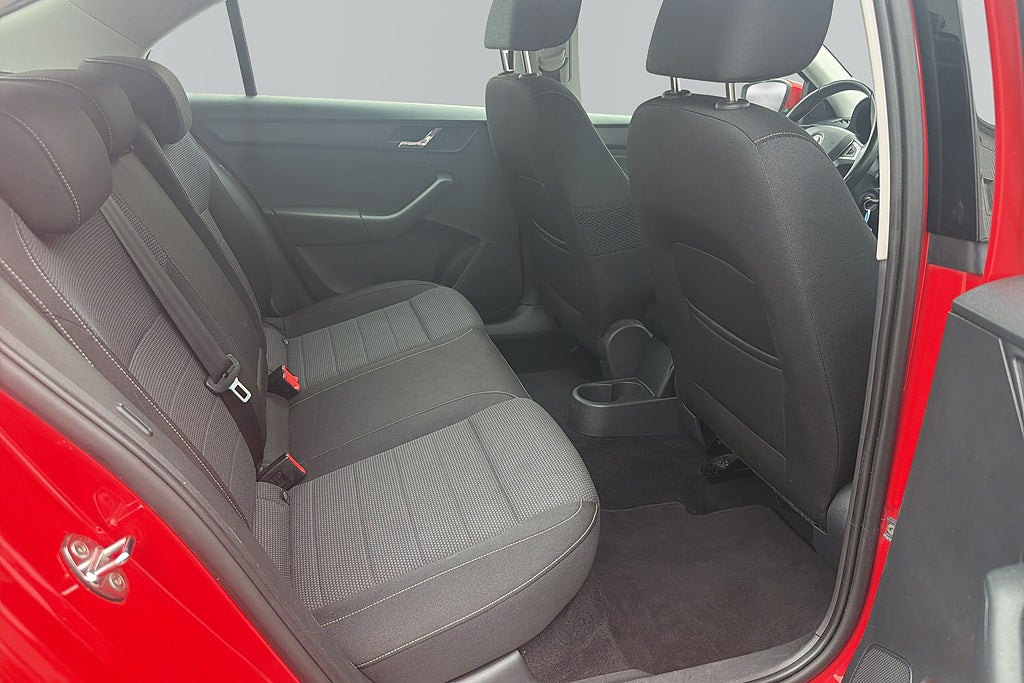 Skoda Rapid 2015