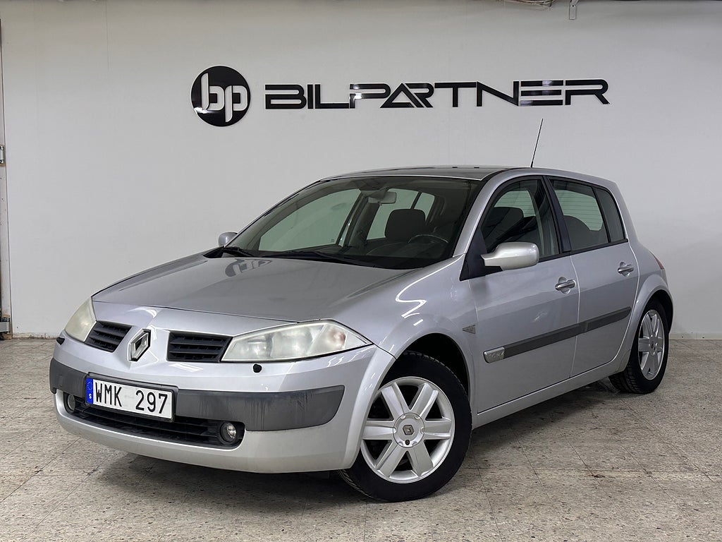 Renault Mégane 5-dörrar 1.6 113hk | NYSERVAD | 8000 mil 