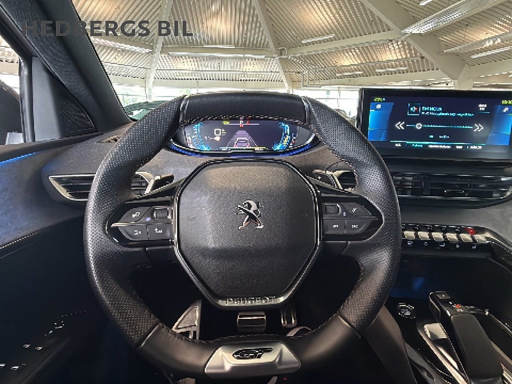 Peugeot 3008 GT HYBRID4 300H thumbnail