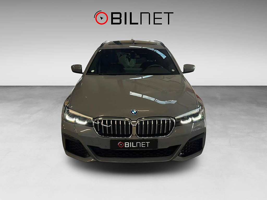 BMW 530e xDrive Touring Aut Värmare M-Sport Pano Elstolar Drag