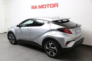 SUV Toyota C-HR 4 av 25