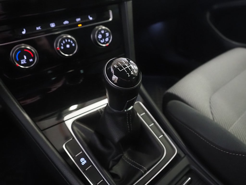 Volkswagen Golf 1.4 TSI 150hk GT | R-Line | Backkamera | 2016
