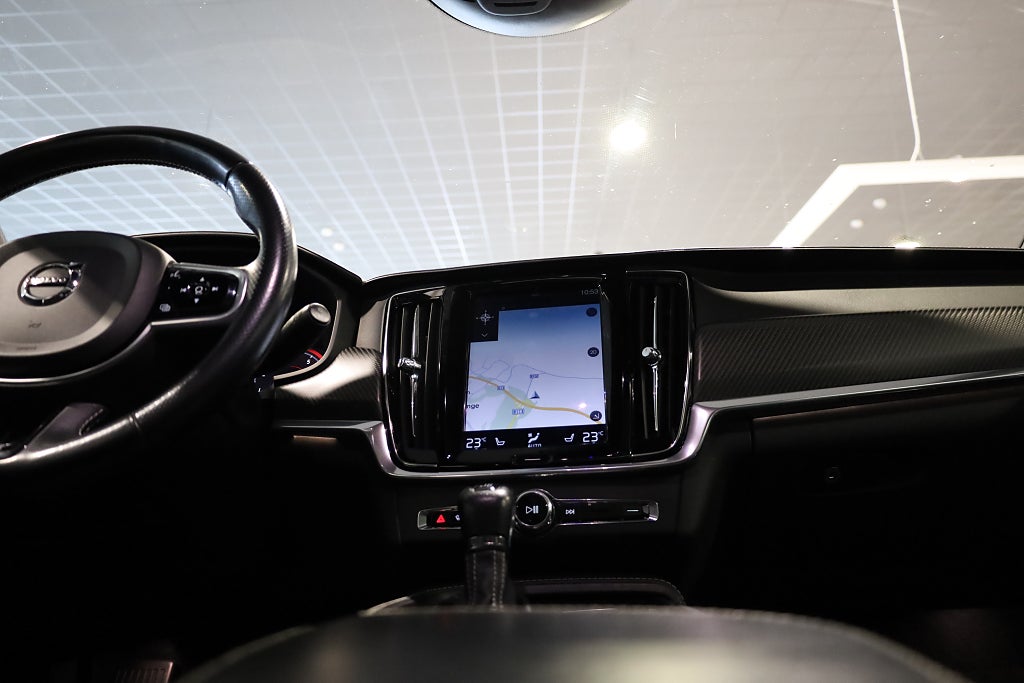 Volvo V90 T5 254hk R-Design Aut B&W Panorama 360°Kamera Navi