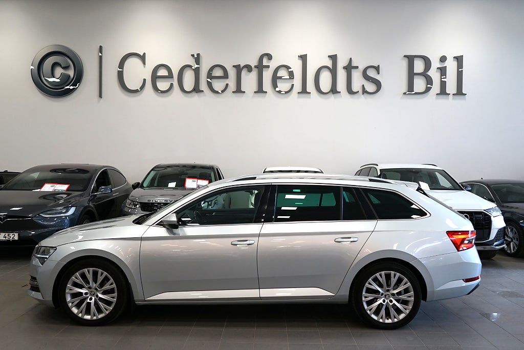 Skoda Superb 1.4 T iV Plug-in Business Edt Drag Värm V-hjul 218hk 