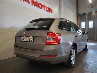 Kombi Skoda Octavia 7 av 21