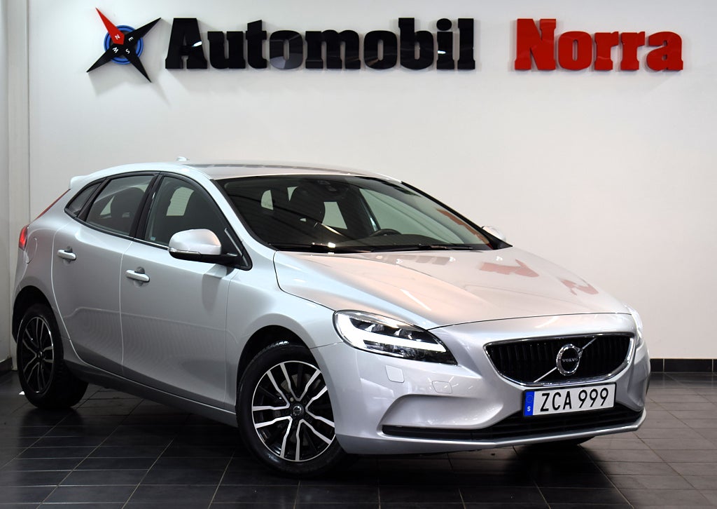 Volvo V40 T3 Geartronic Momentum Back-Kamera/Navi/PDC/ 1-Ägare