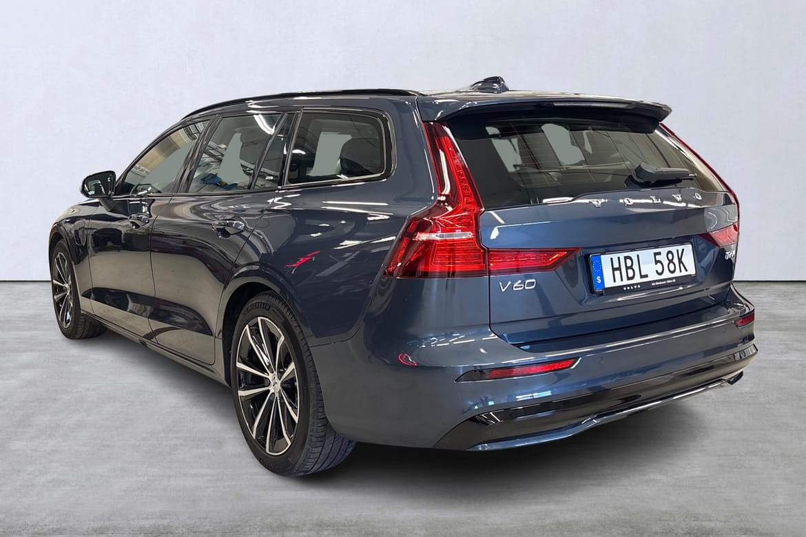 Volvo V60 T6 Plus Dark 2025, bild 4/10
