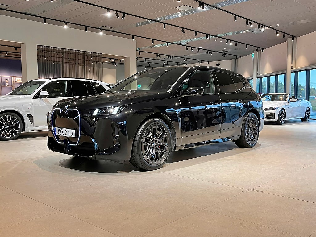 BMW iX xDrive60 M Sport Pro B&W Pano D/A Pro