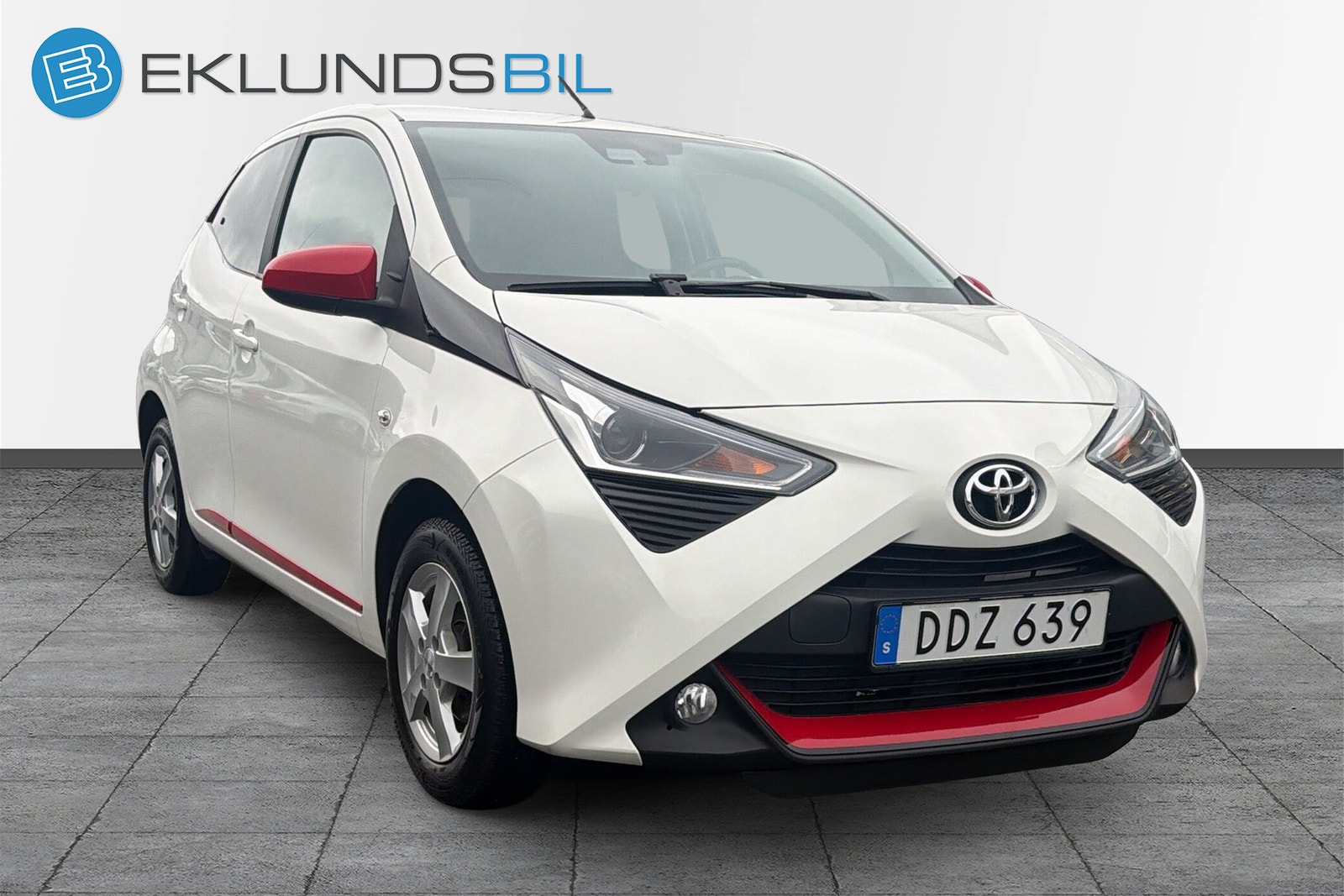 Toyota Aygo 5-dörrar 1.0 VVT-i X-PLAY Backkamera 2019 - miniatyr 3