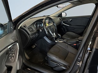 Volvo V40 Cross Country D3 Momentum S&V-hjul/Navi/Dvärm/Kamera/Blis/Keyless – bild 7
