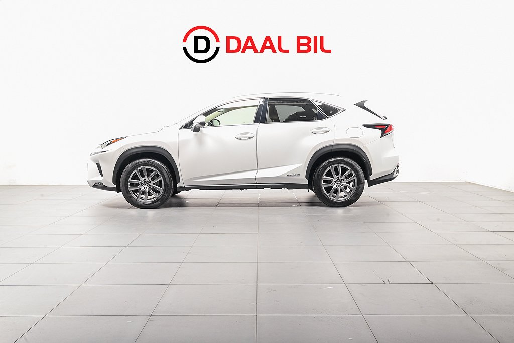 Lexus NX 300H AWD 2.5 197HK EXECUTIVE SKINN KAMERA ACC 