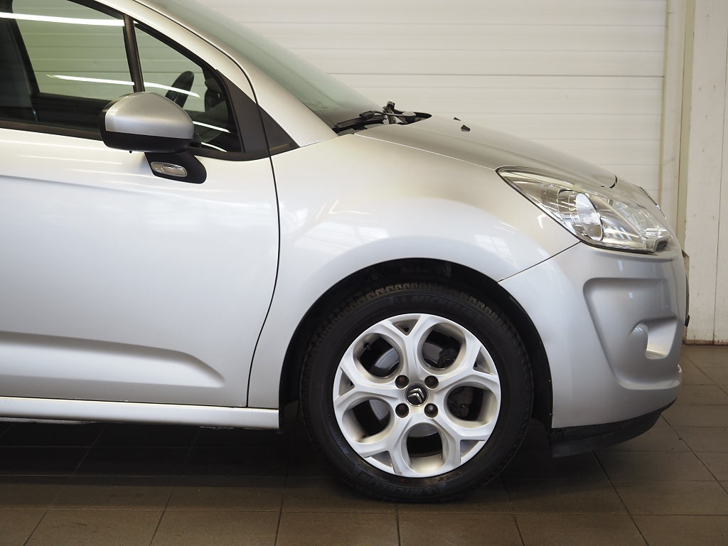 Citroën C3 1.2 VTi 82hk Motorvärmare P-Sensorer Kamrem bytt 2013