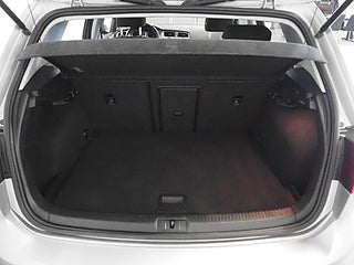 Halvkombi Volkswagen Golf 17 av 23