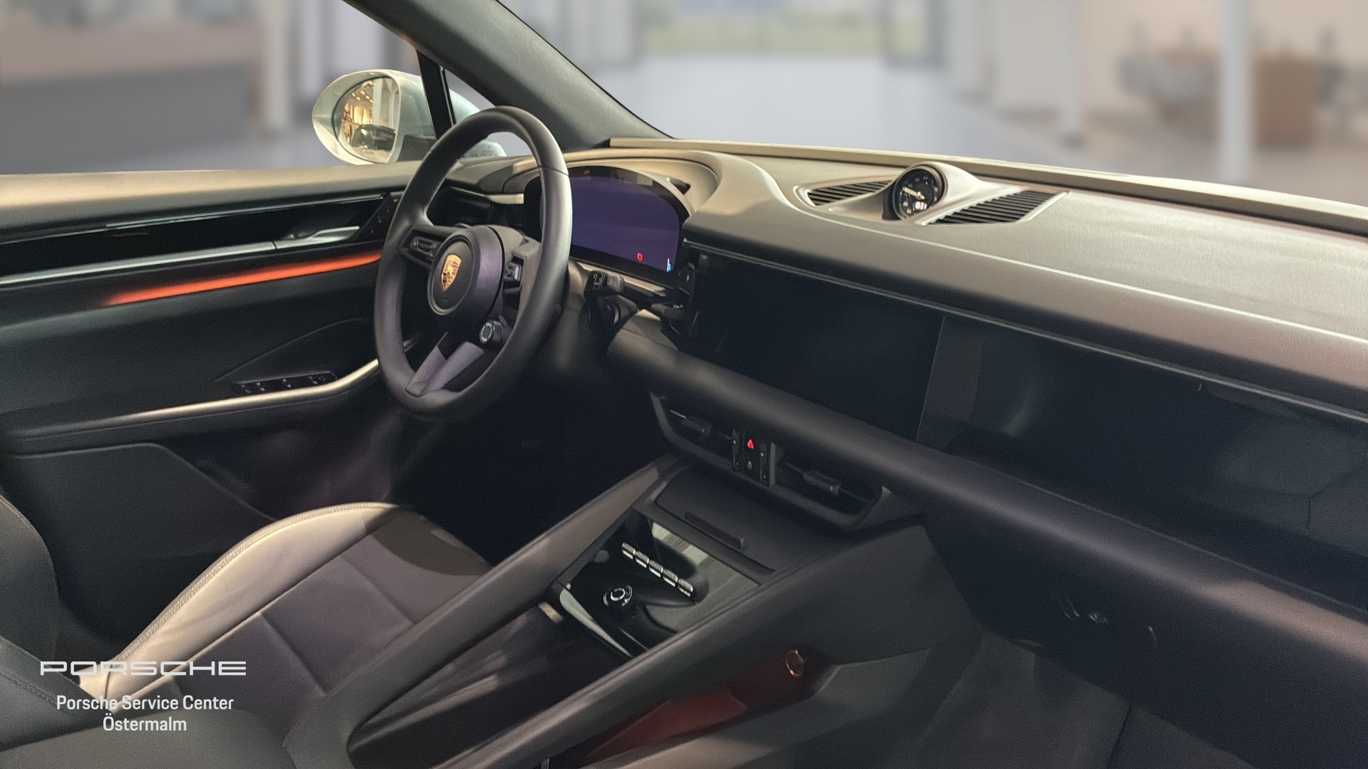 Porsche Macan 4 2025, photo 4/10