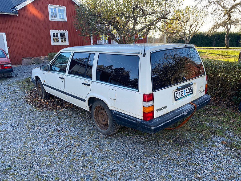 Volvo 740 Kombi 2.3 GL ROSTFRI KAROSS