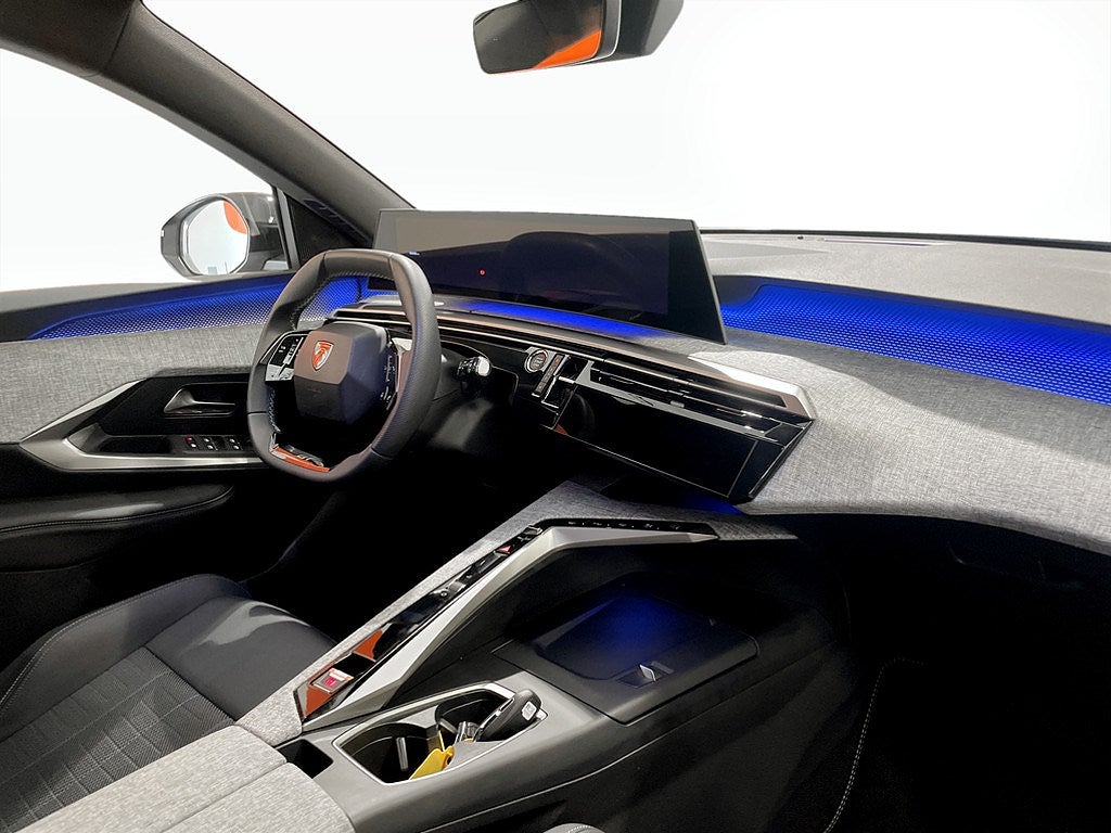 Bild på Peugeot 5008 GT Hybrid 145hk Aut - NYA VINTERHJUL INGÅR!