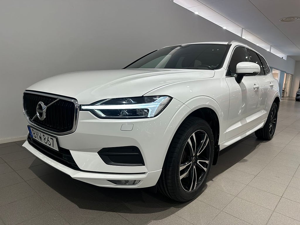 Volvo XC60 D4 Momentum Advanced SE / Navigation / Dragkro...