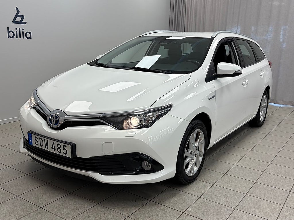 Toyota Auris 