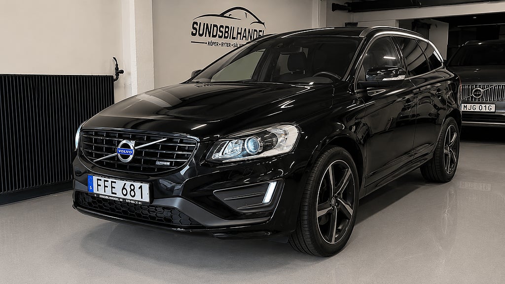 Volvo XC60 D5 AWD Black R Business Edition Pro Navi Kamera Värmare