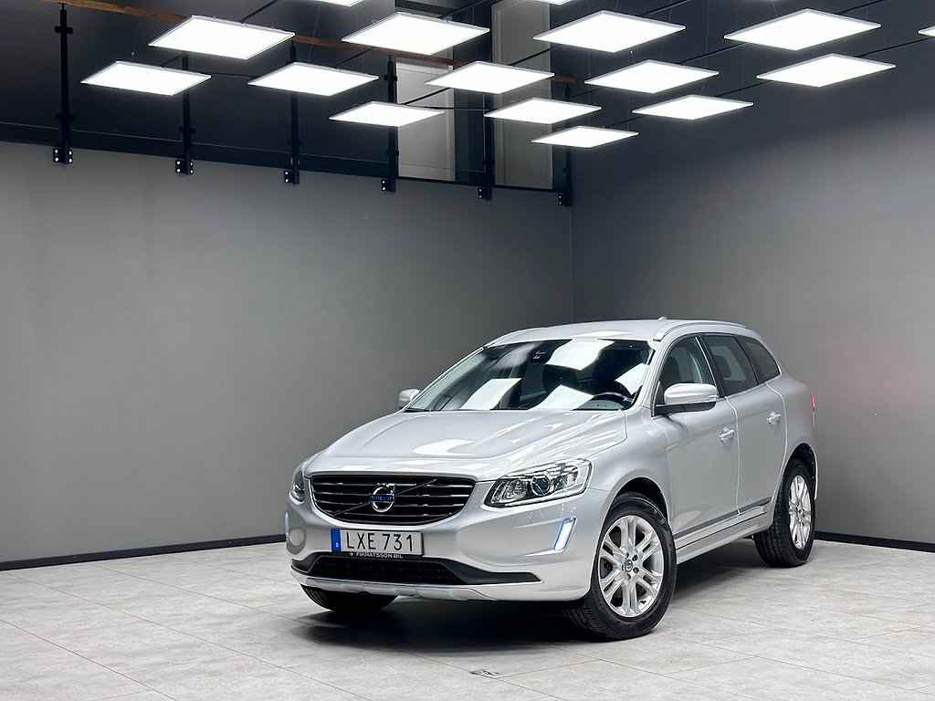 Volvo XC60 D4 AWD Summum / Drag / Navi / Backkamera / 4.99%