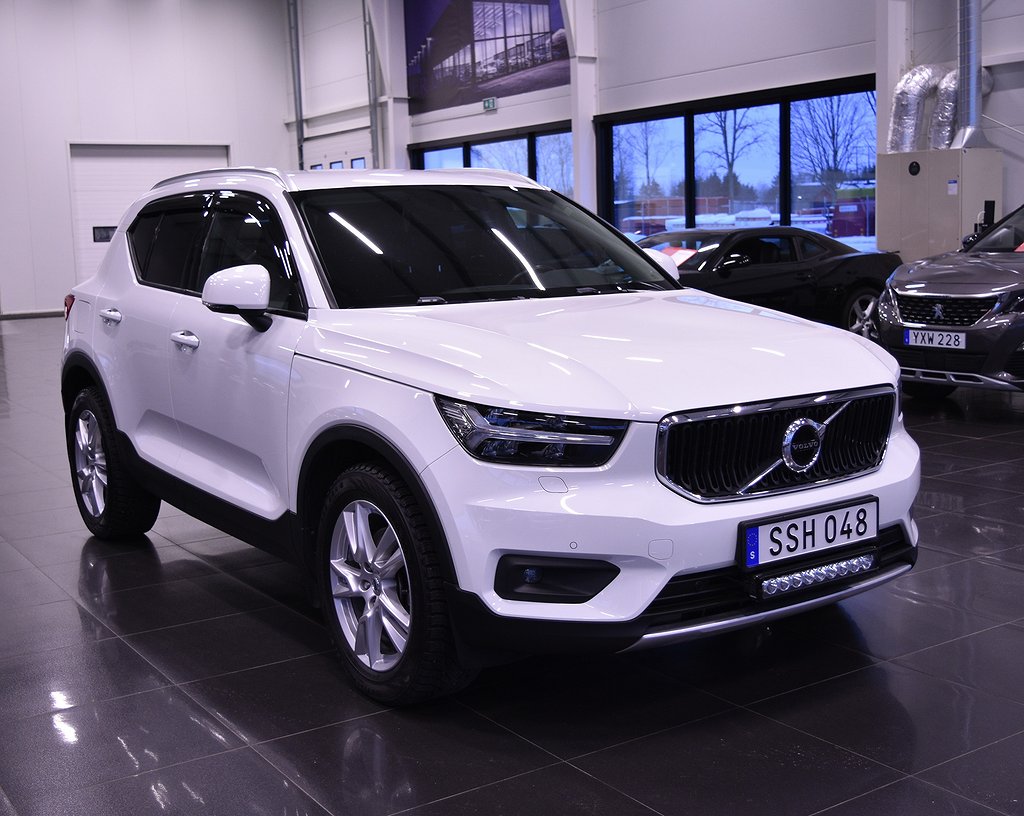 Volvo XC40 D3 AWD Momentum Aut|Navi|Kamera|Värmare|VoC