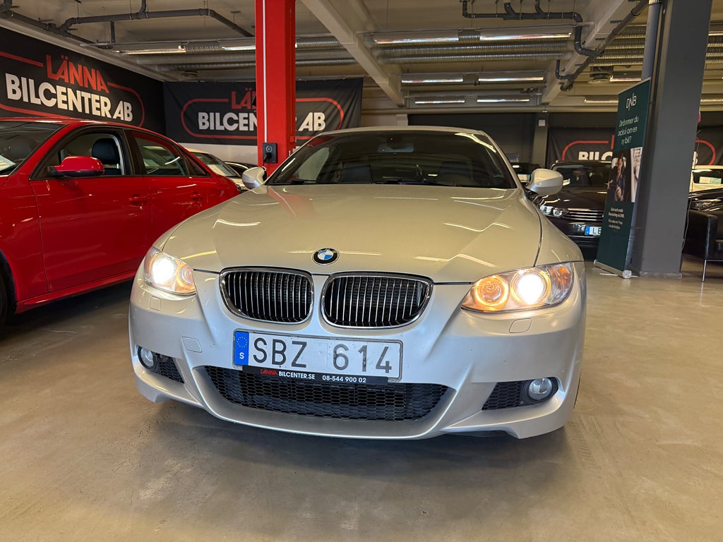 BMW 325I 2010 - miniatyr 3