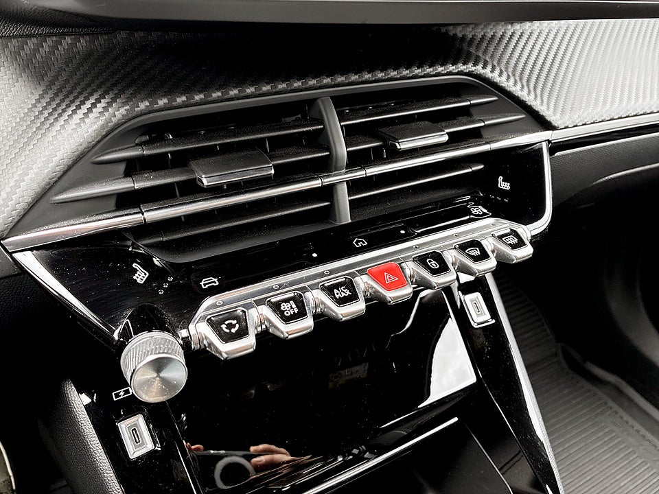 Bild på Peugeot 2008 GT 1.2 PT 130hk Aut B-KAMERA CARPLAY