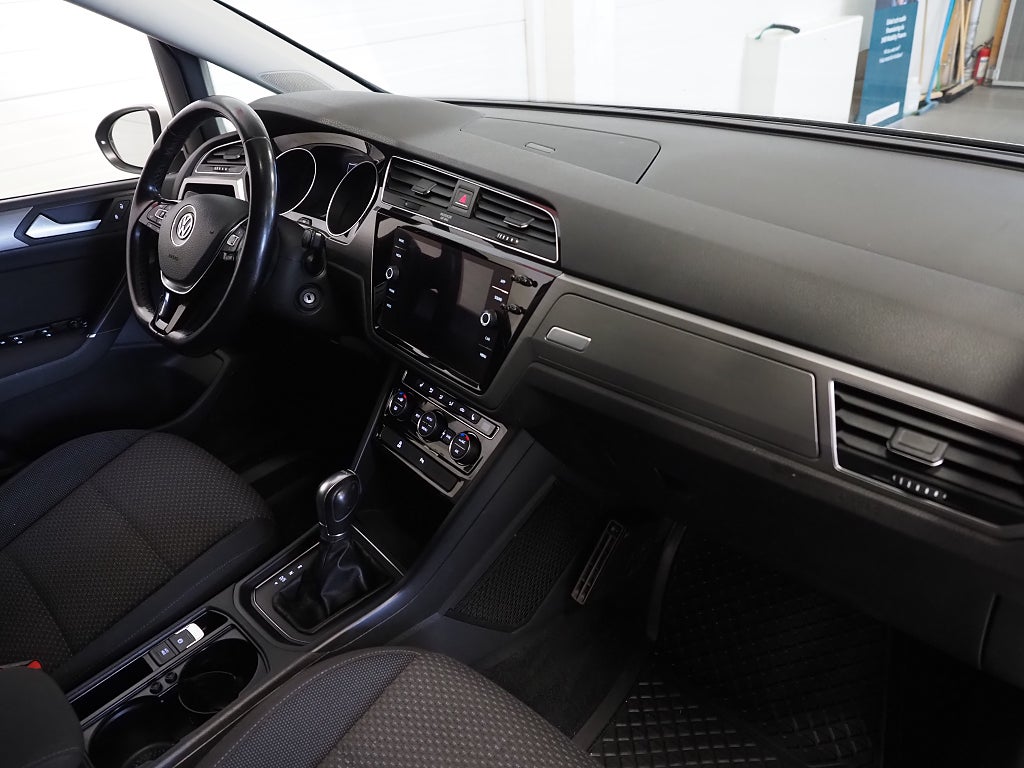 Volkswagen Touran 1.4 TSI 150hk DSG 7-sits | Drag | M&K 2018