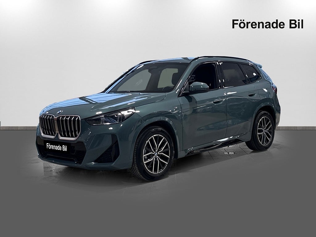 BMW X1 sDrive18i M Sport | Rattvärme, Park Assist, Drag