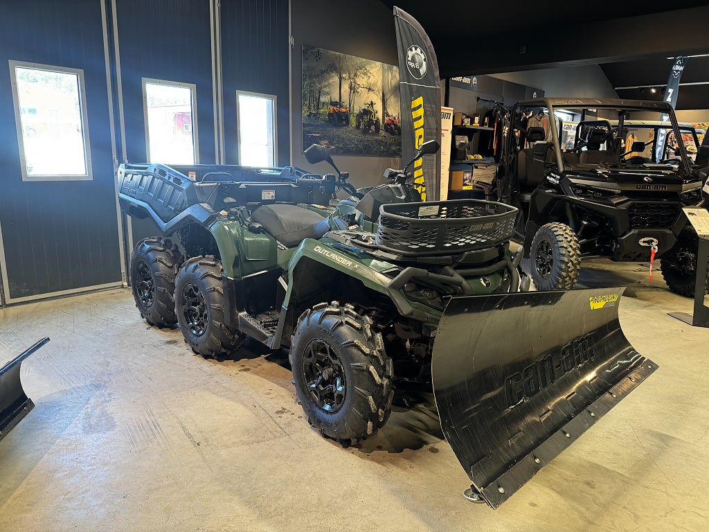 Can-Am Outlander 6X6 XU+ T - Side Wall 650 T2b - 60km/h 