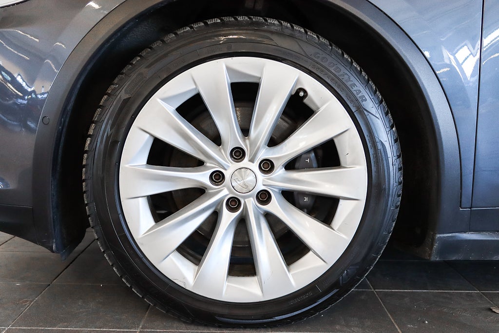 Tesla Model X 100D Luftfjädring Pano Dragkrok 6-Sits ( MOMSBIL )